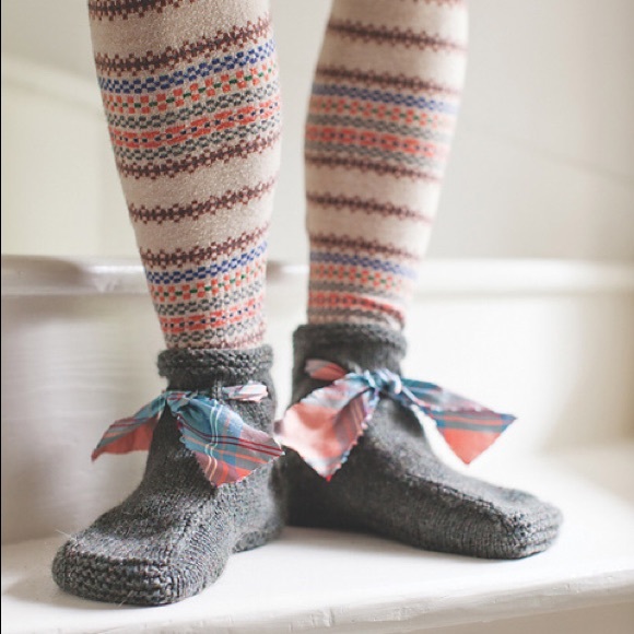 Magpies, Homebodies, and Nomads: A Modern Knitter’s Hardback Guide Book - Picture 13 of 16